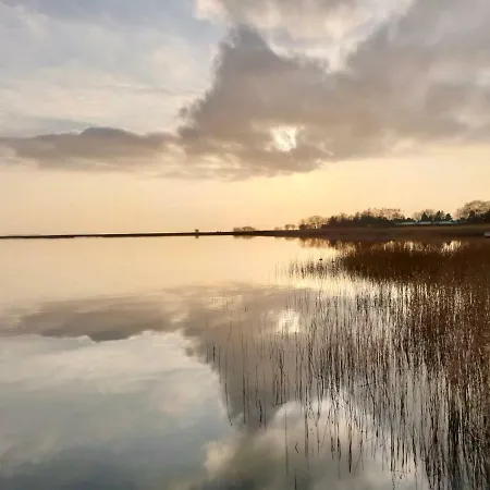 Leuchtturmhaus By Strandgut Ferienhaus Born